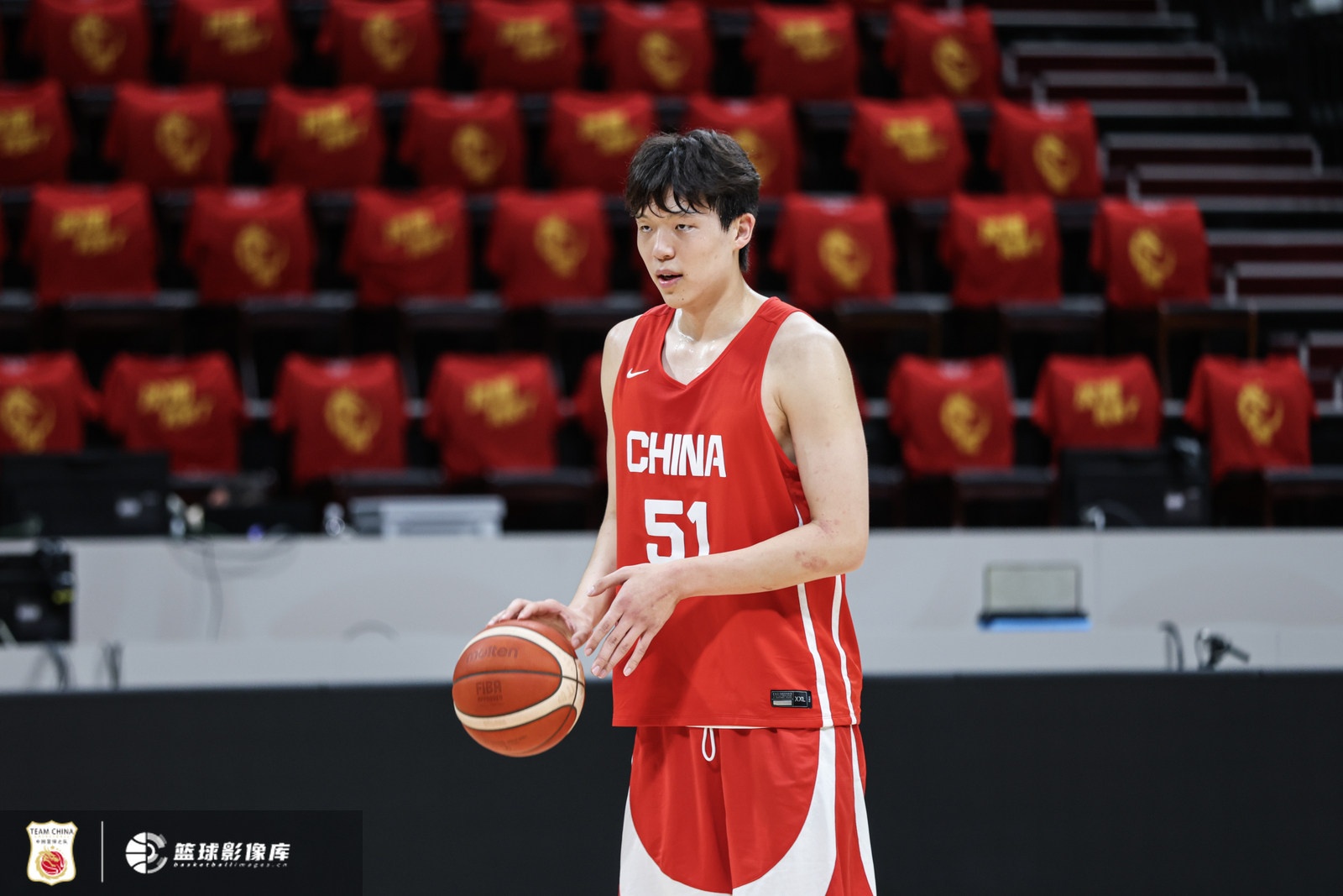 开拓者媒体人:杨瀚森的进攻化繁为简见成效 在NBA太复杂也没必要