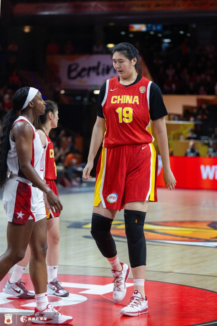 媒体人:张子宇打WNBA肯定没问题 WNBA和WCBA的差距没NBA与CBA大