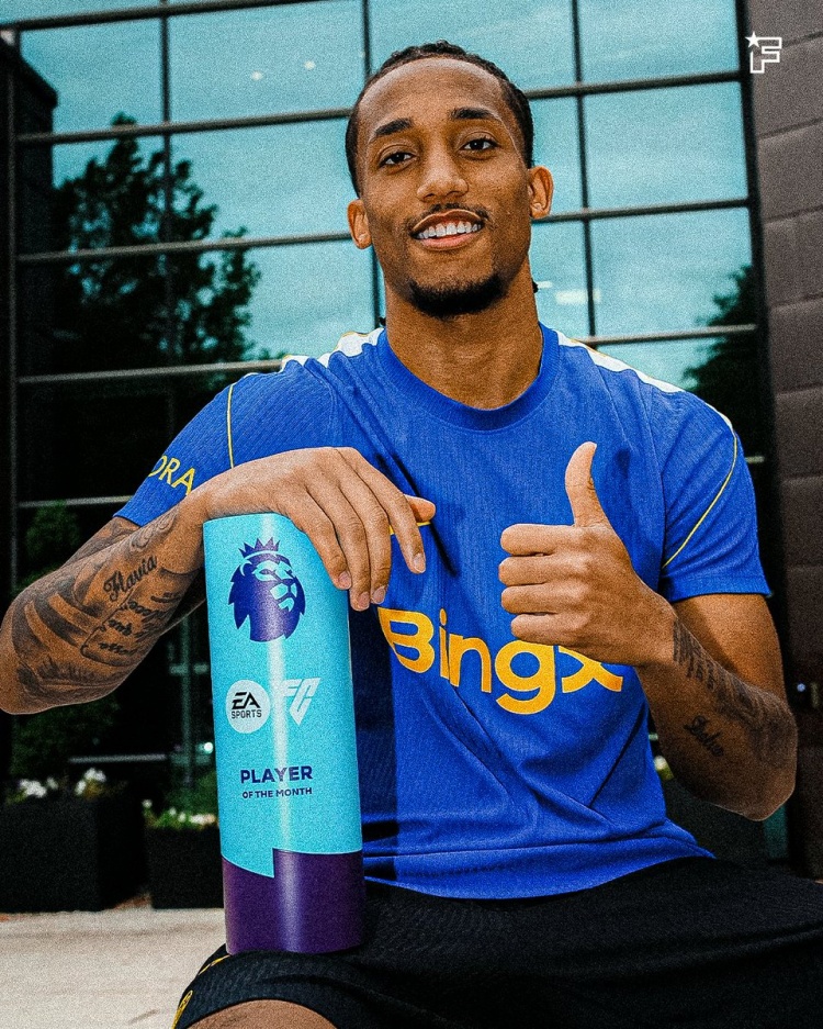 两场两球两助！英超官方：若昂·佩德罗当选8月最佳球员