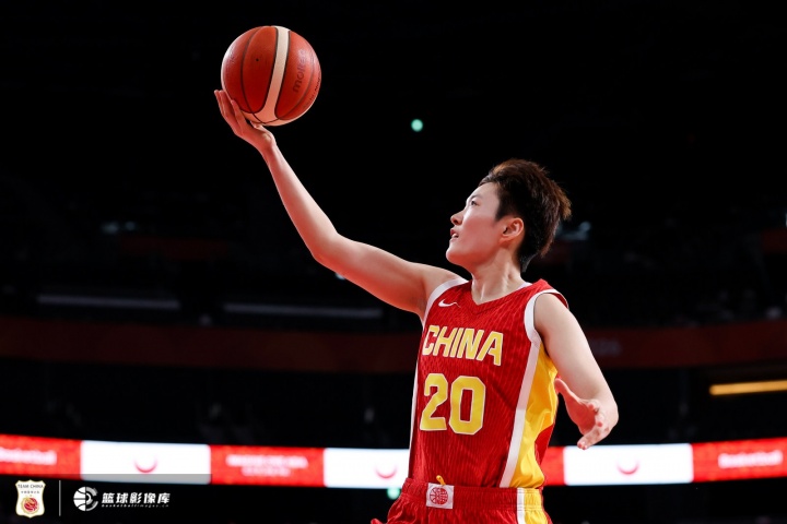 稳扎稳打！孙宇5中3贡献9分2板 正负值+28