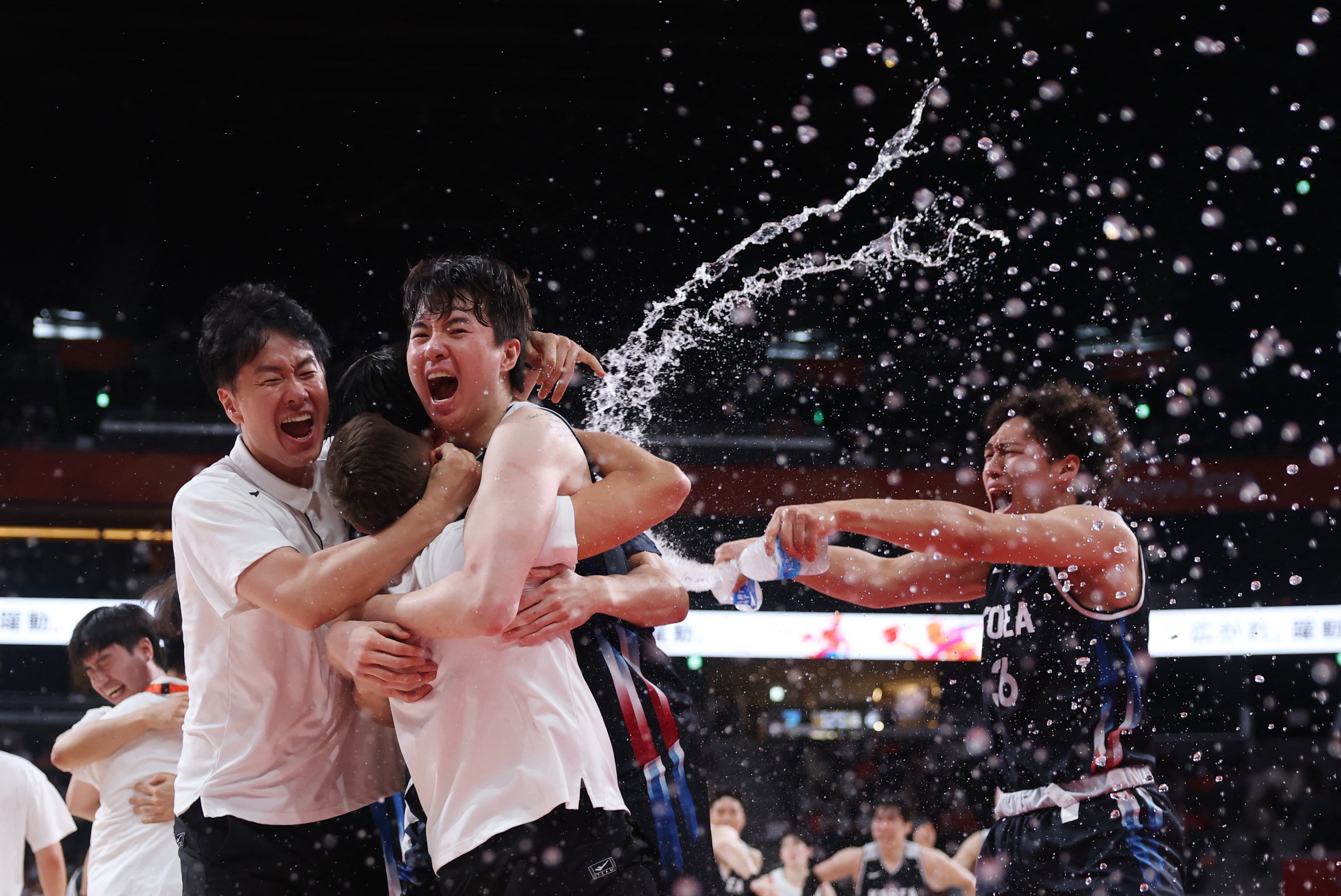 你的梦想？李贤重：梦想有很多 想去NBA 想参加世界杯 甚至奥运会
